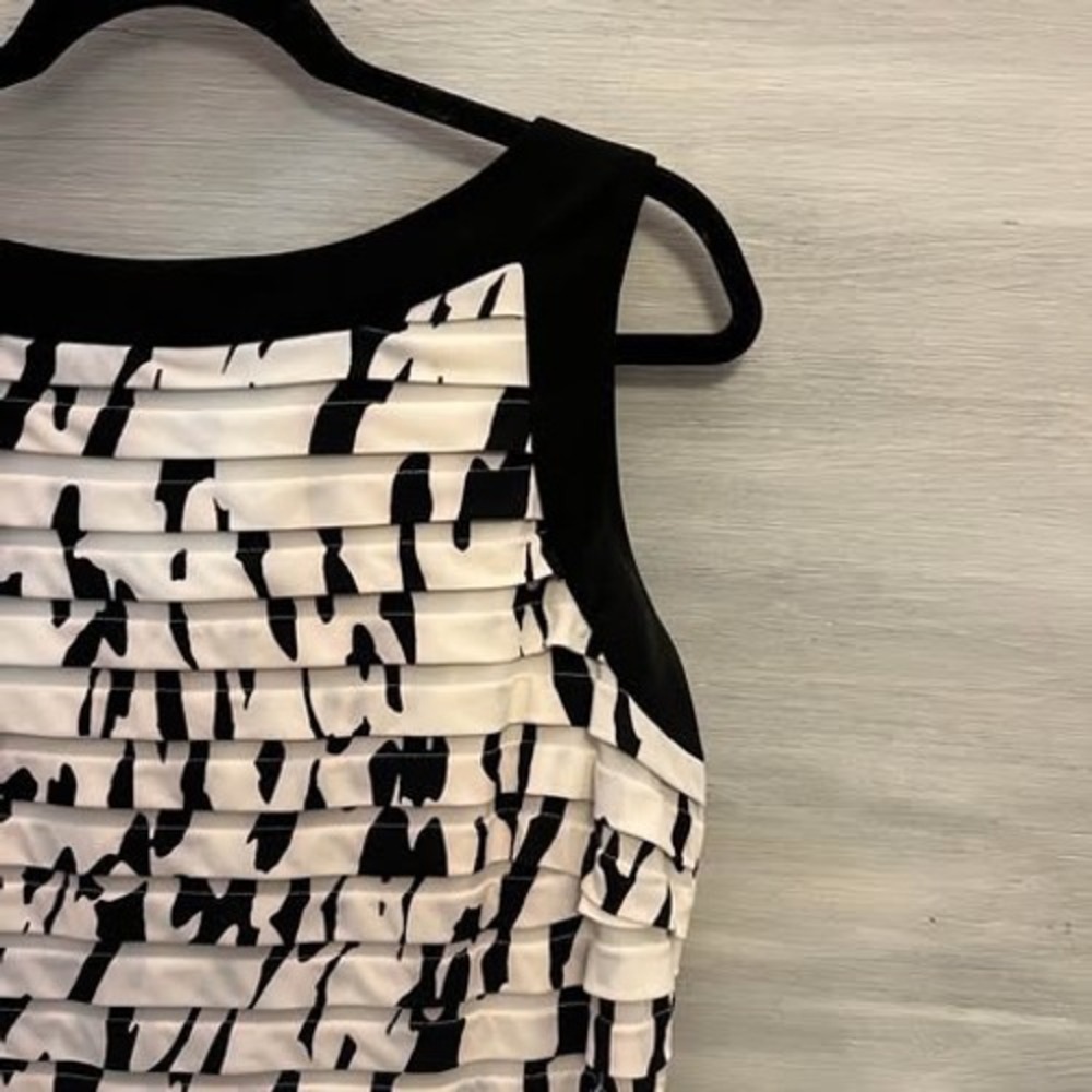 Sandra Darren Abstract Sleeveless Tiered Textured Knee Length Dress Size 14 GC - Picture 3 of 10